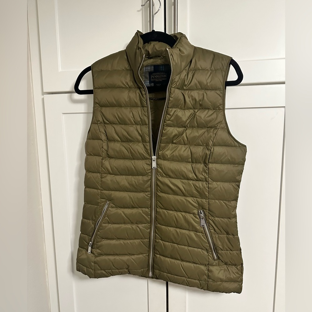 NWOT Pendleton Vest